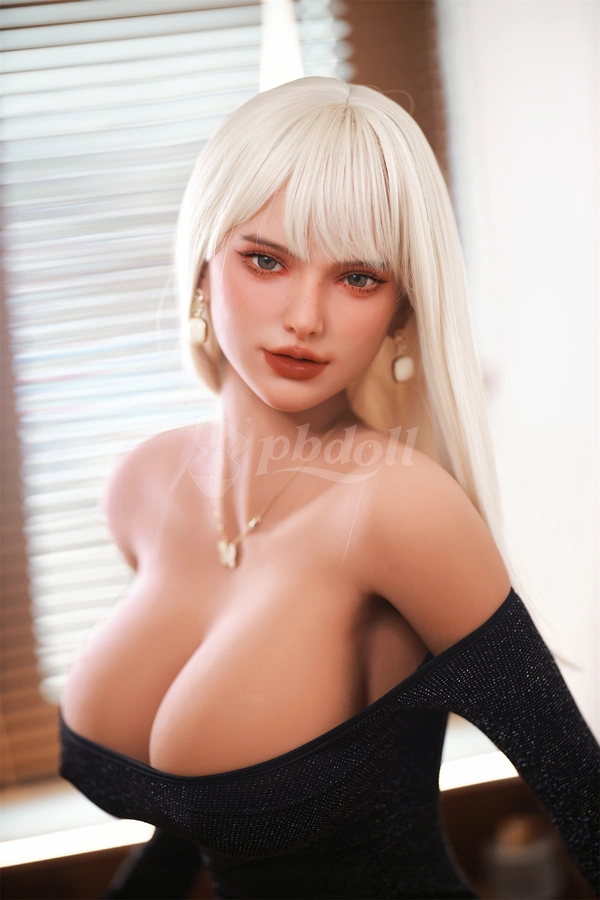 Fire Doll 166cm / 5'5